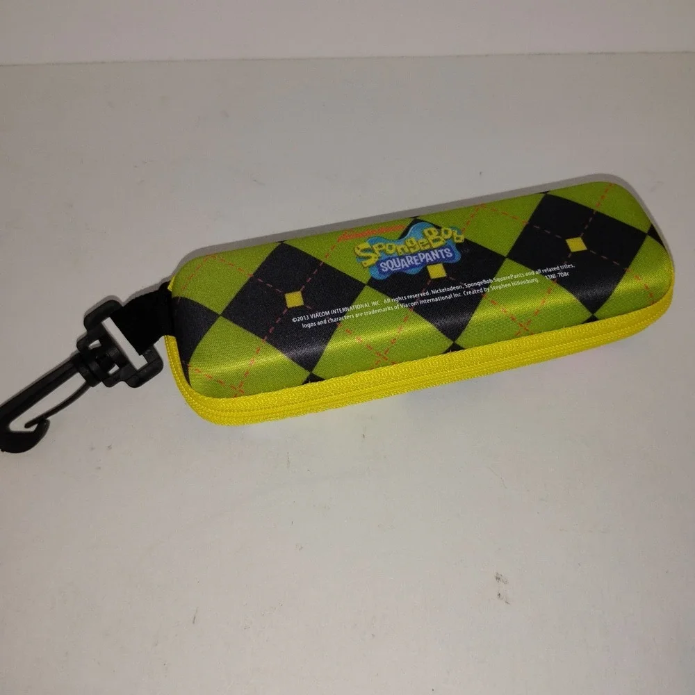 NEW - Kids Nickelodeon Spongebob Squarepants Eyeglasses Sunglasses Case W/ Clip